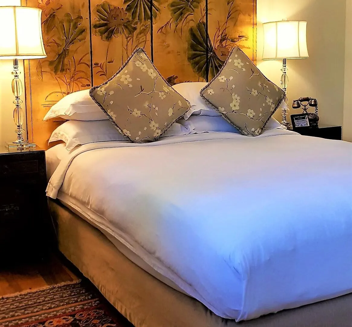 Campbell House Hotel George Town