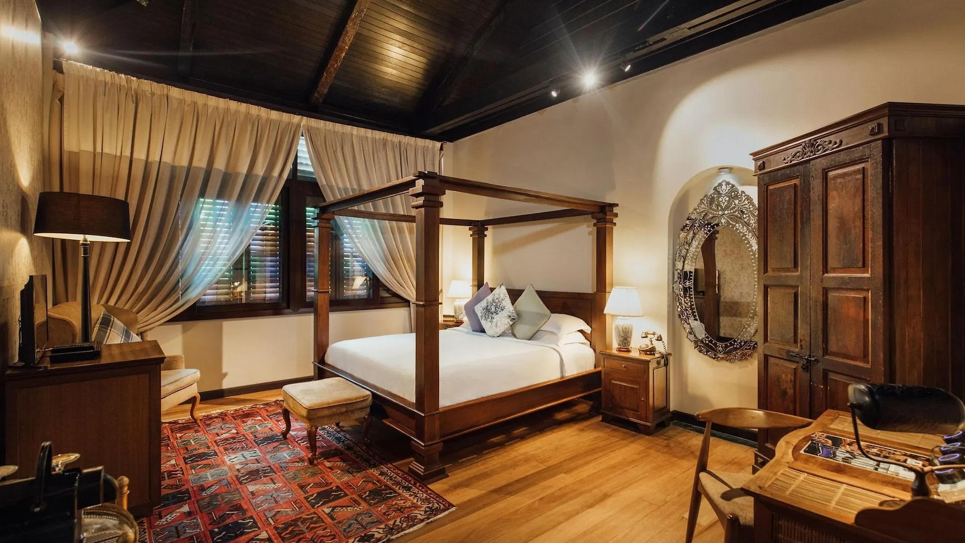 Campbell House Hotel George Town 4*,